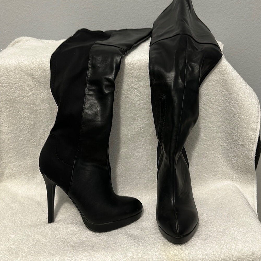 OVER THE KNEE BOOTS